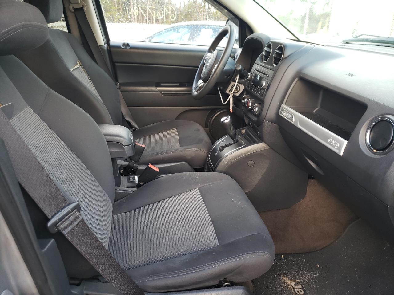Photo 5 from auction – 2014 JEEP COMPASS SP with VIN 1C4NJDBB2ED910838