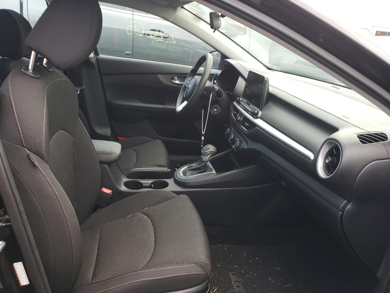 Photo 5 from auction – 2020 KIA FORTE FE with VIN 3KPF24AD5LE160691