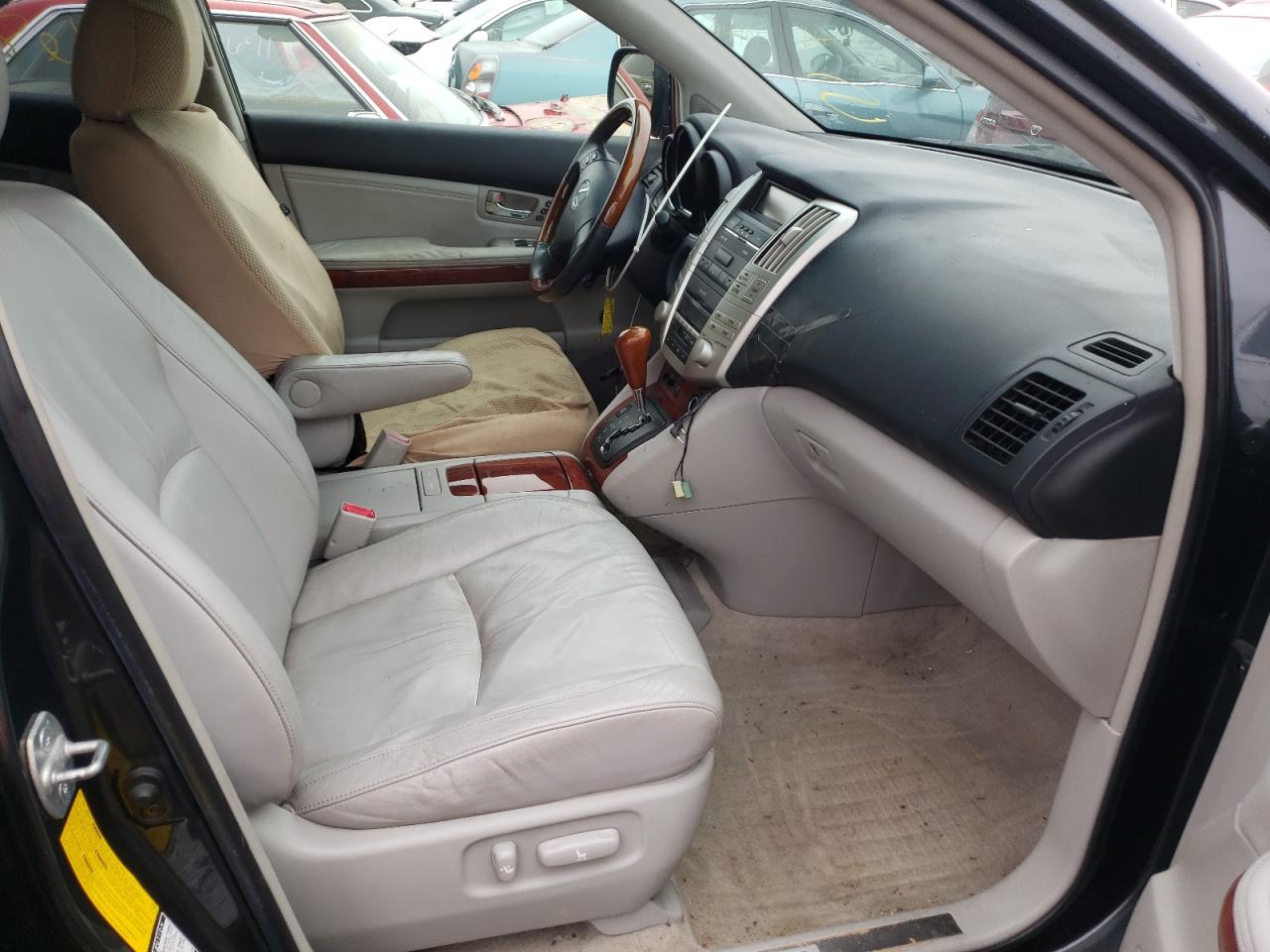 Photo 5 from auction – 2004 LEXUS RX 330 with VIN JTJHA31U440010097