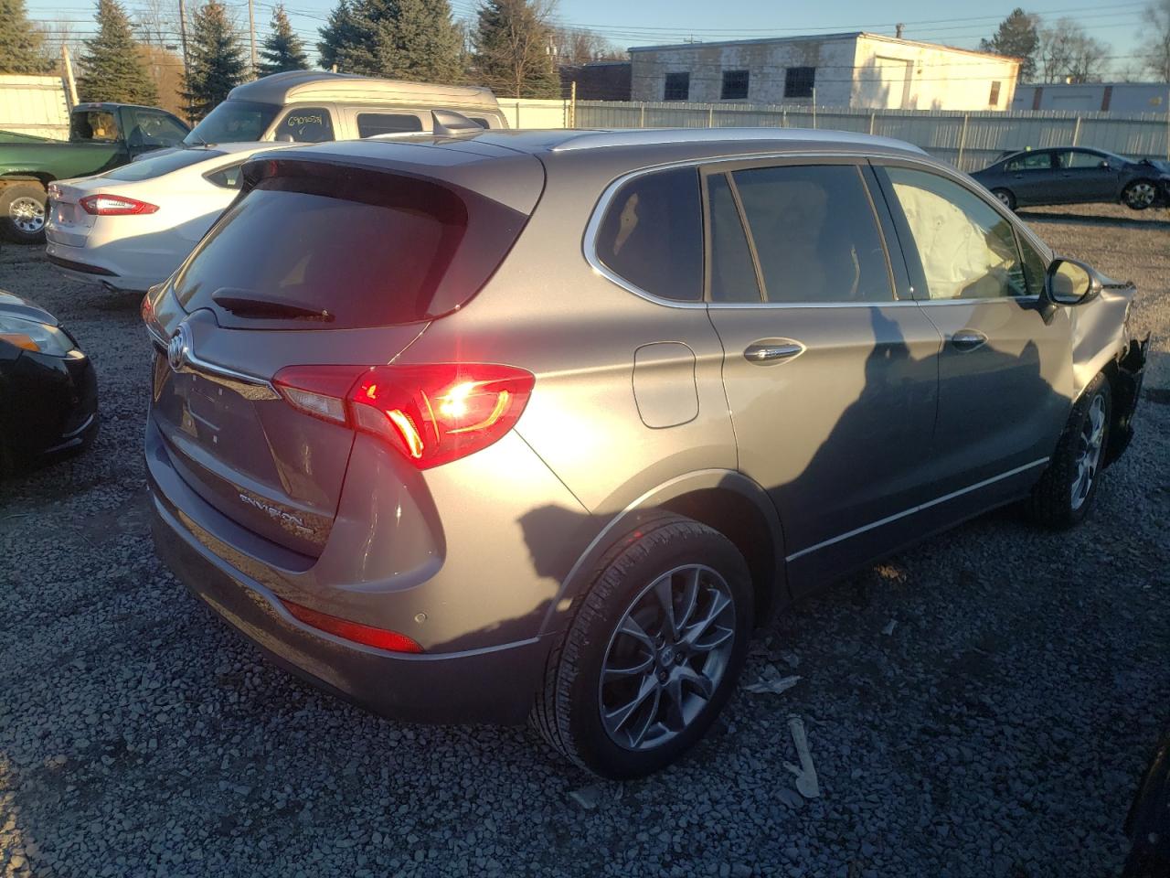 Photo 4 from auction – 2020 BUICK ENVISION E with VIN LRBFX2SA6LD108237