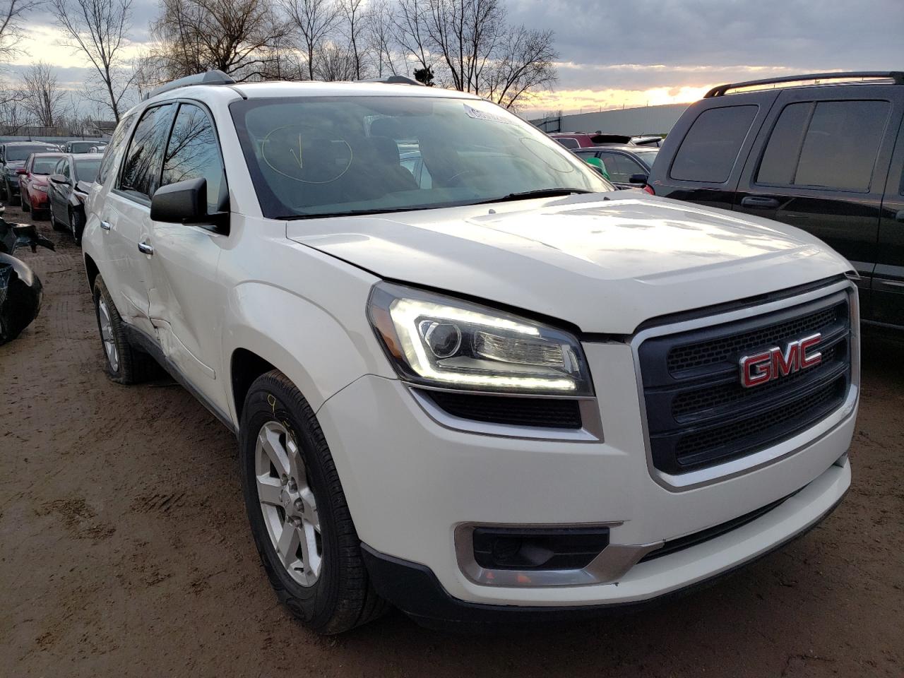GMC ACADIA SLE 2015 with VIN 1GKKVPKD2FJ220914 - Photo from auction