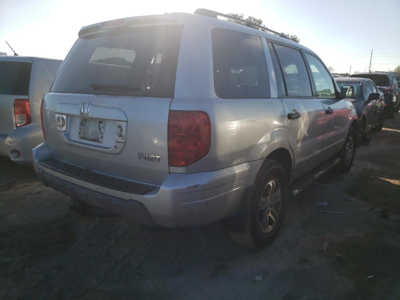 Photo 4 from auction – 2003 HONDA PILOT with VIN 2HKYF18533H512186