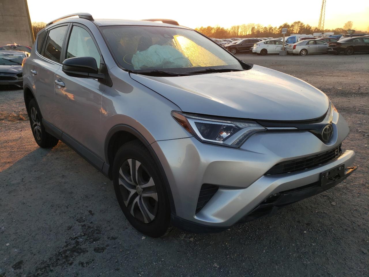 TOYOTA RAV4 LE 2017 with VIN 2T3BFREV7HW543076 - Photo from auction