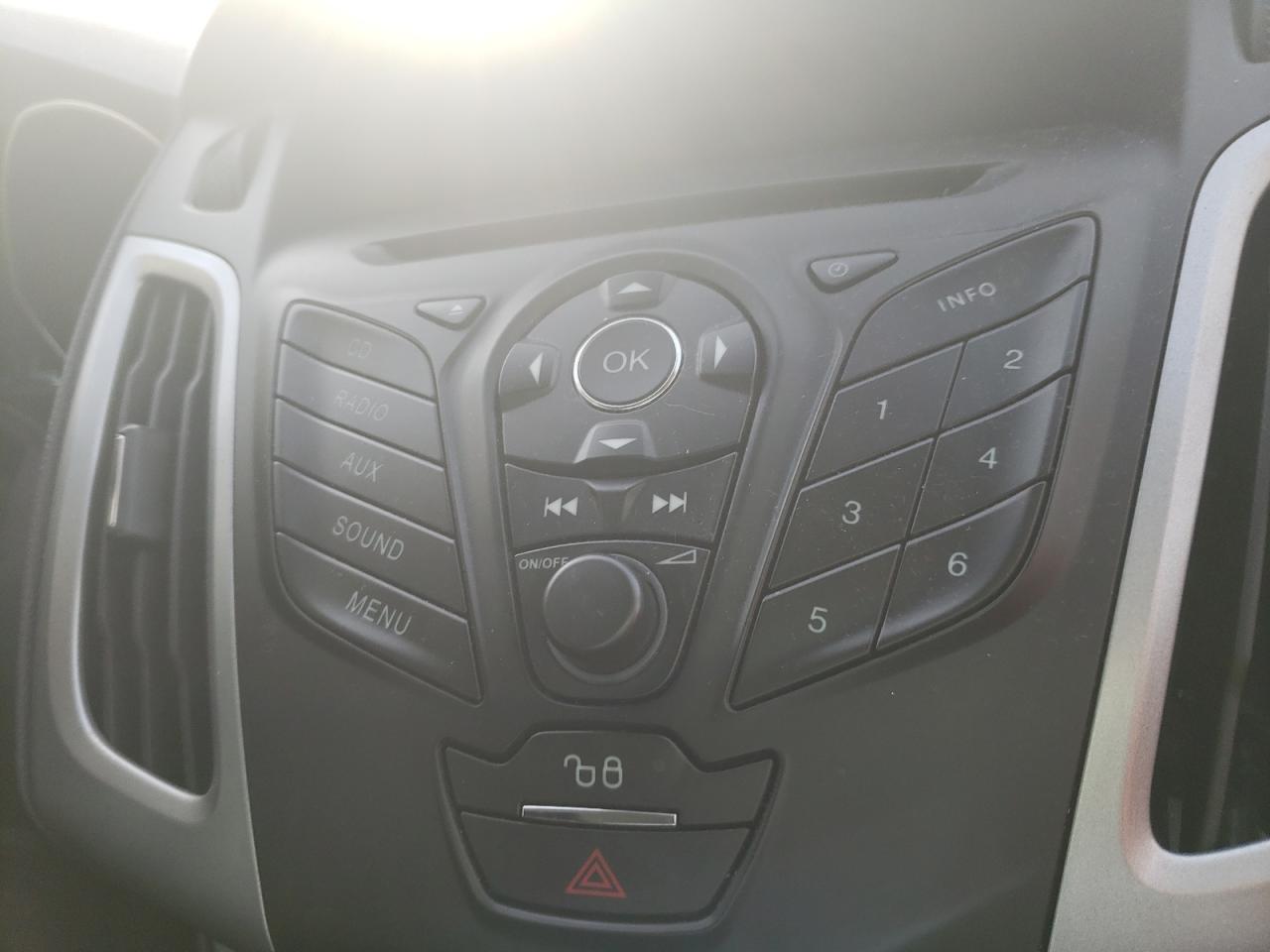 Photo 9 from auction – 2012 FORD FOCUS SE with VIN 1FAHP3F2XCL323828
