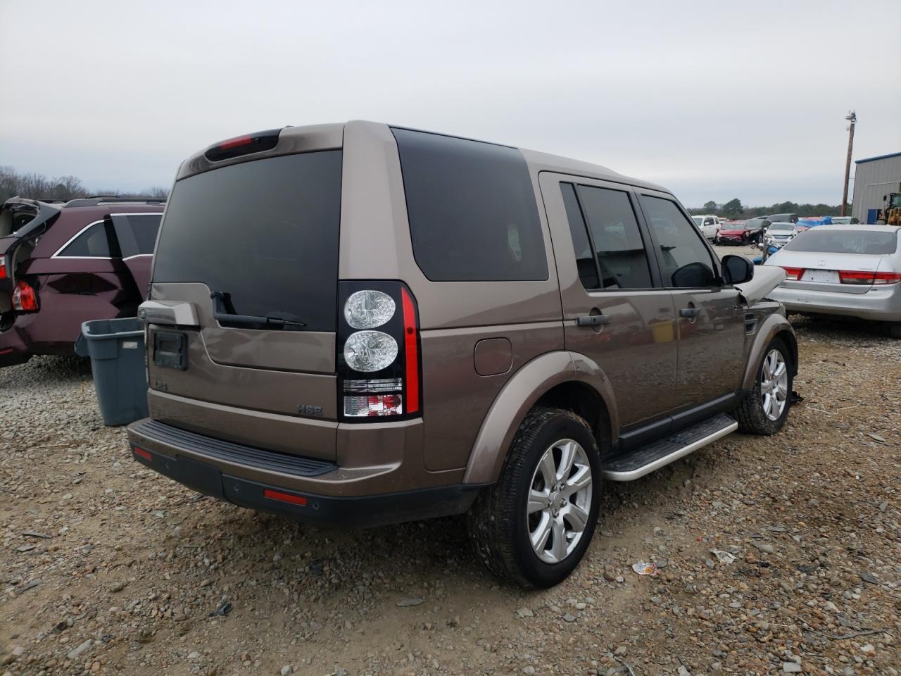 Photo 4 from auction – 2016 LAND ROVER LR4 HSE with VIN SALAG2V64GA800113