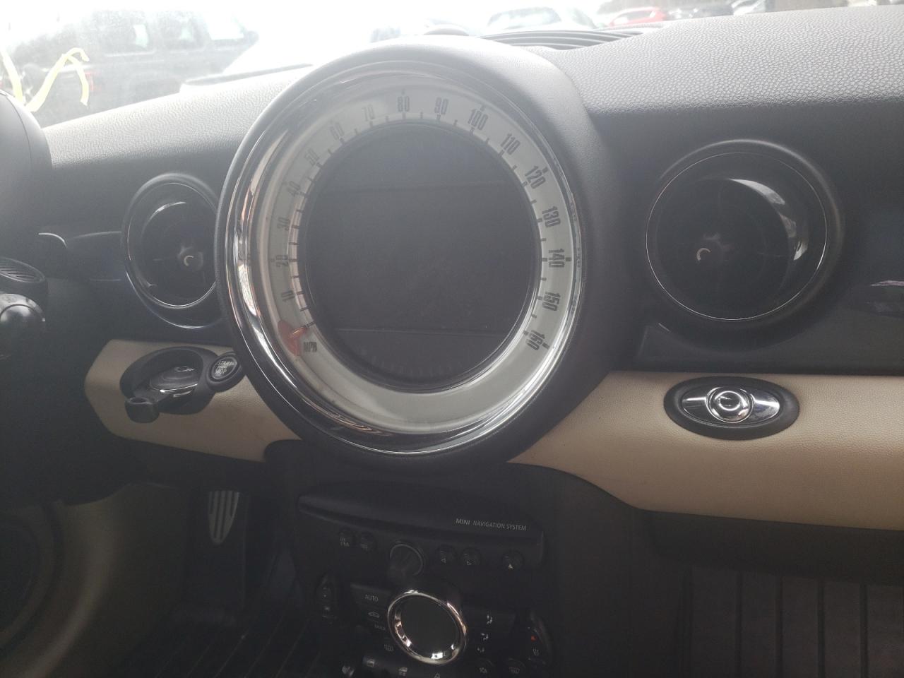 Photo 9 from auction – 2011 MINI COOPER S with VIN WMWZP3C59BT249262
