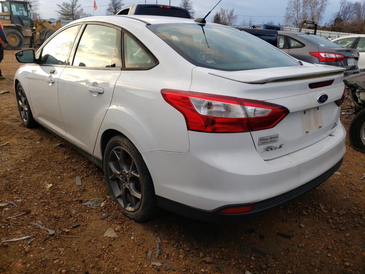 Photo 3 from auction – 2014 FORD FOCUS SE with VIN 1FADP3F26EL253410