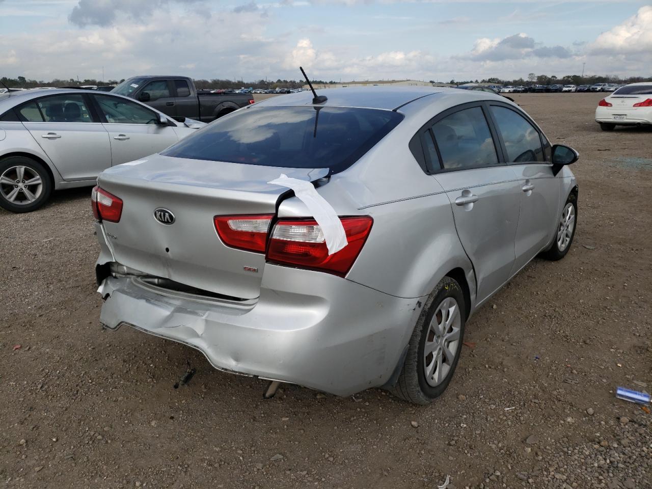 Photo 4 from auction – 2013 KIA RIO LX with VIN KNADM4A3XD6236550