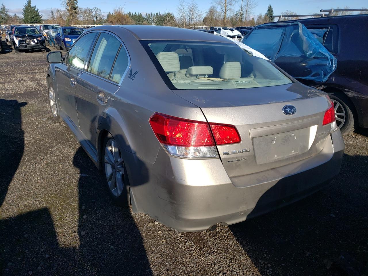 Photo 3 from auction – 2014 SUBARU LEGACY 2.5 with VIN 4S3BMBA61E3008934