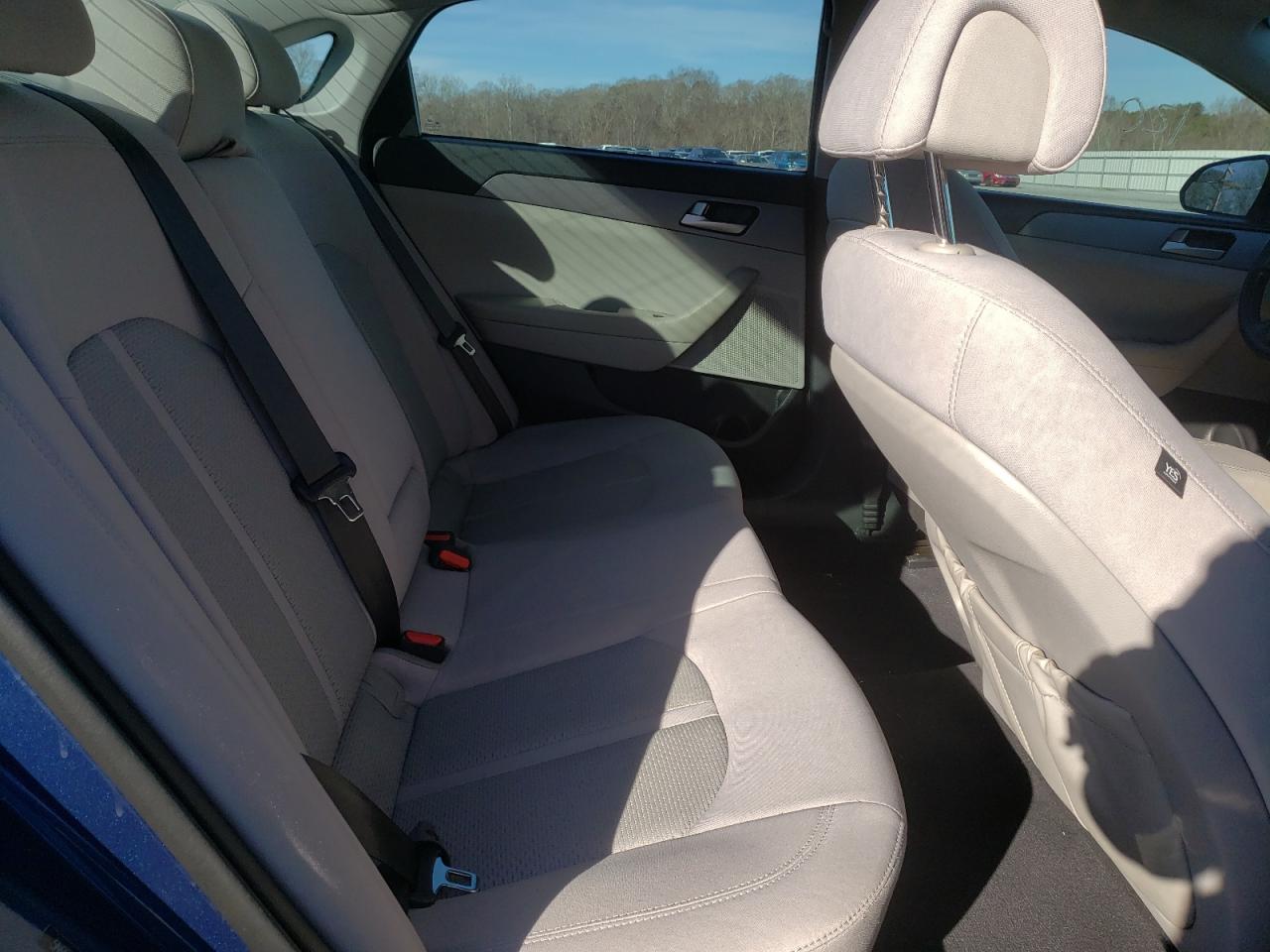 Photo 6 from auction – 2016 HYUNDAI SONATA SE with VIN 5NPE24AF9GH395027