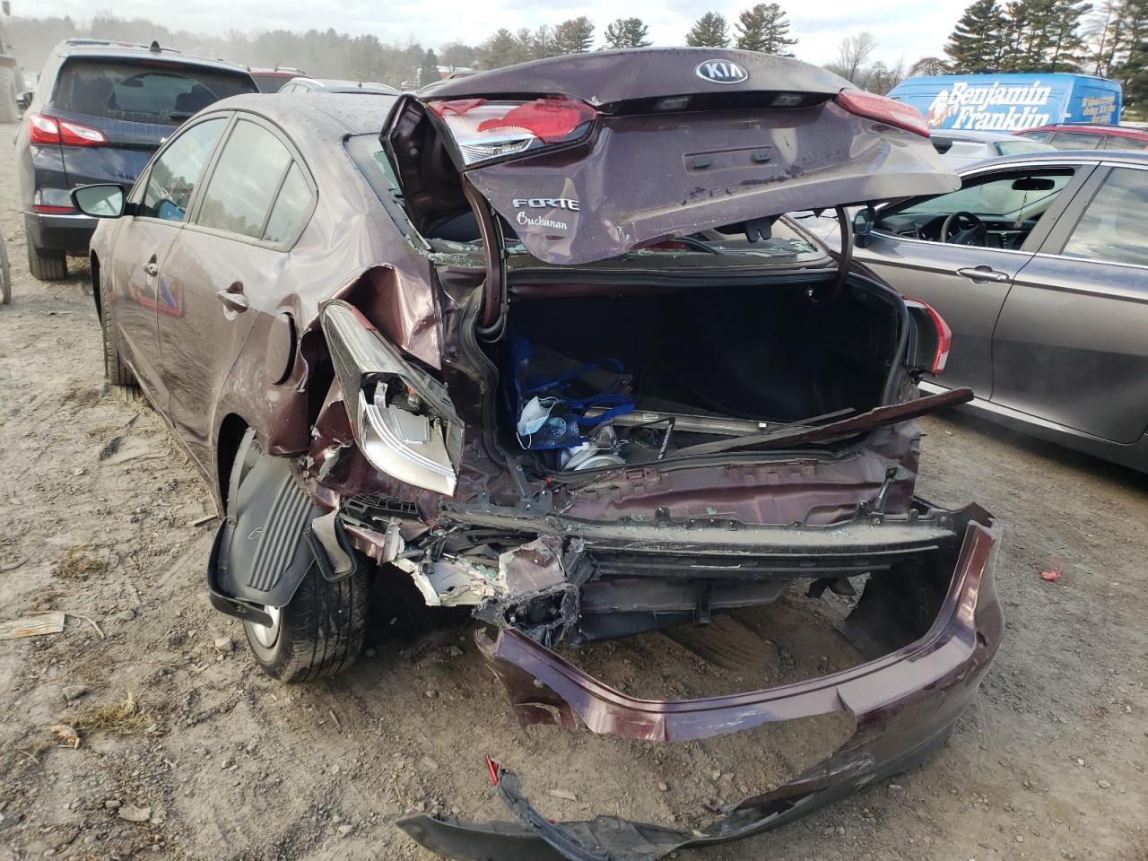 Photo 9 from auction – 2018 KIA FORTE LX with VIN 3KPFK4A71JE185787