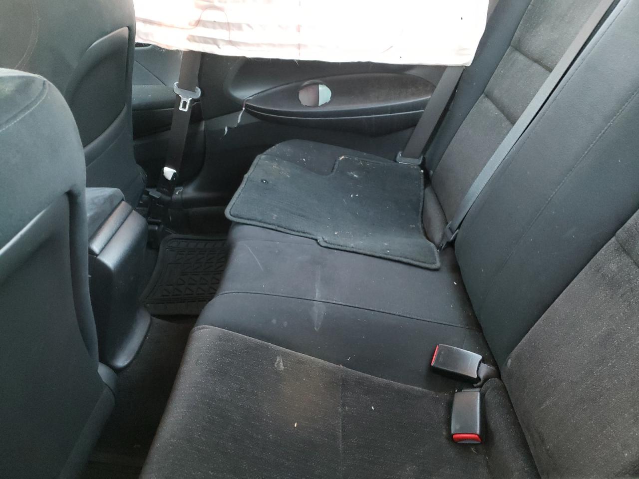 Photo 6 from auction – 2010 HONDA ACCORD LX with VIN 1HGCS1B36AA004331