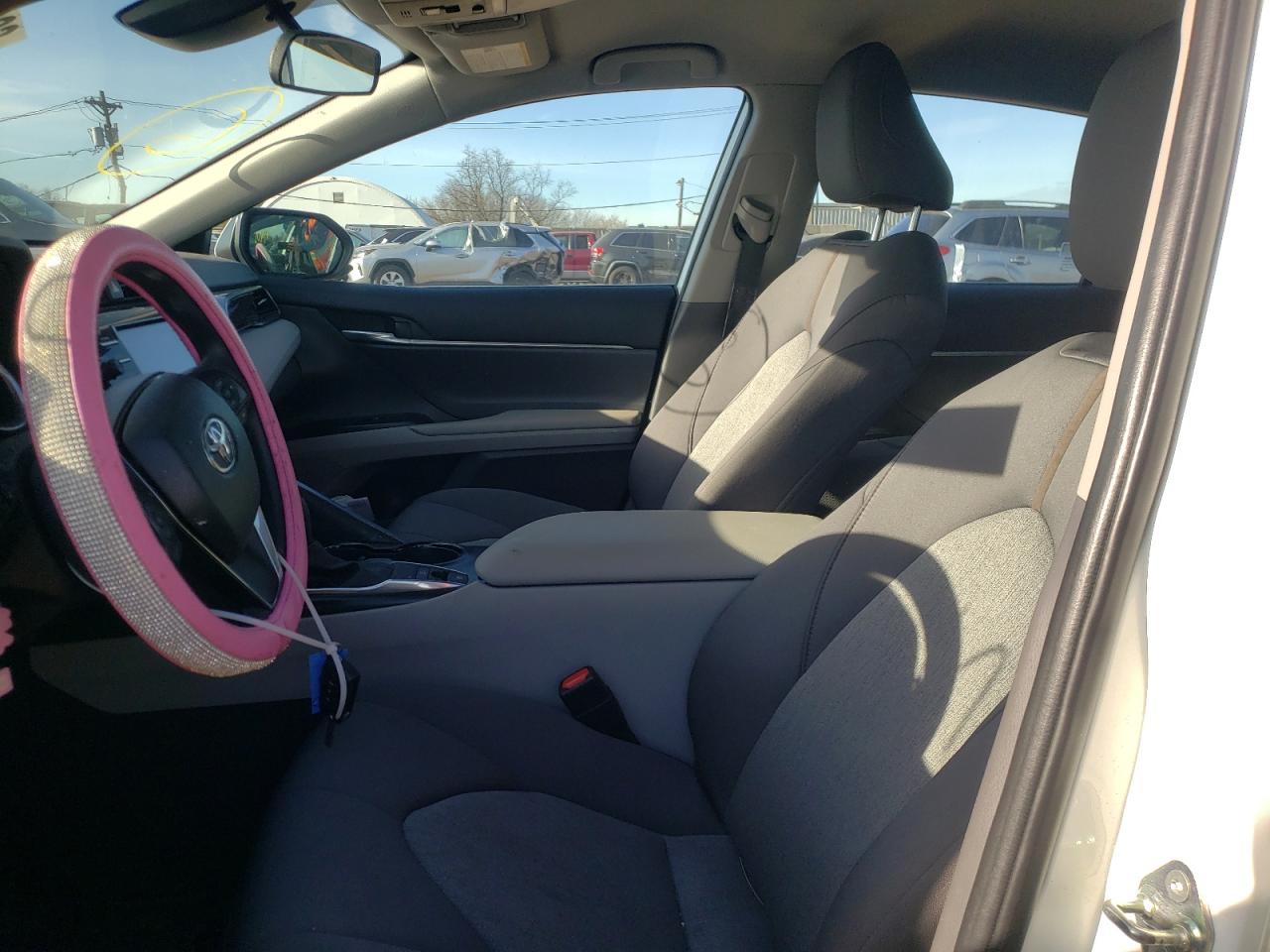 Photo 5 from auction – 2020 TOYOTA CAMRY LE with VIN 4T1C11BK6LU002908