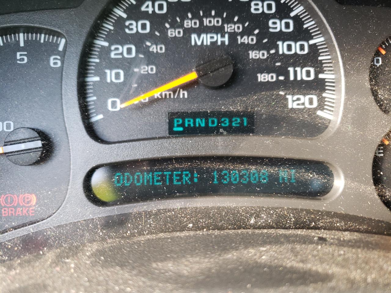Photo 8 from auction – 2003 CHEVROLET SILVERADO with VIN 1GCHK29UX3E106185