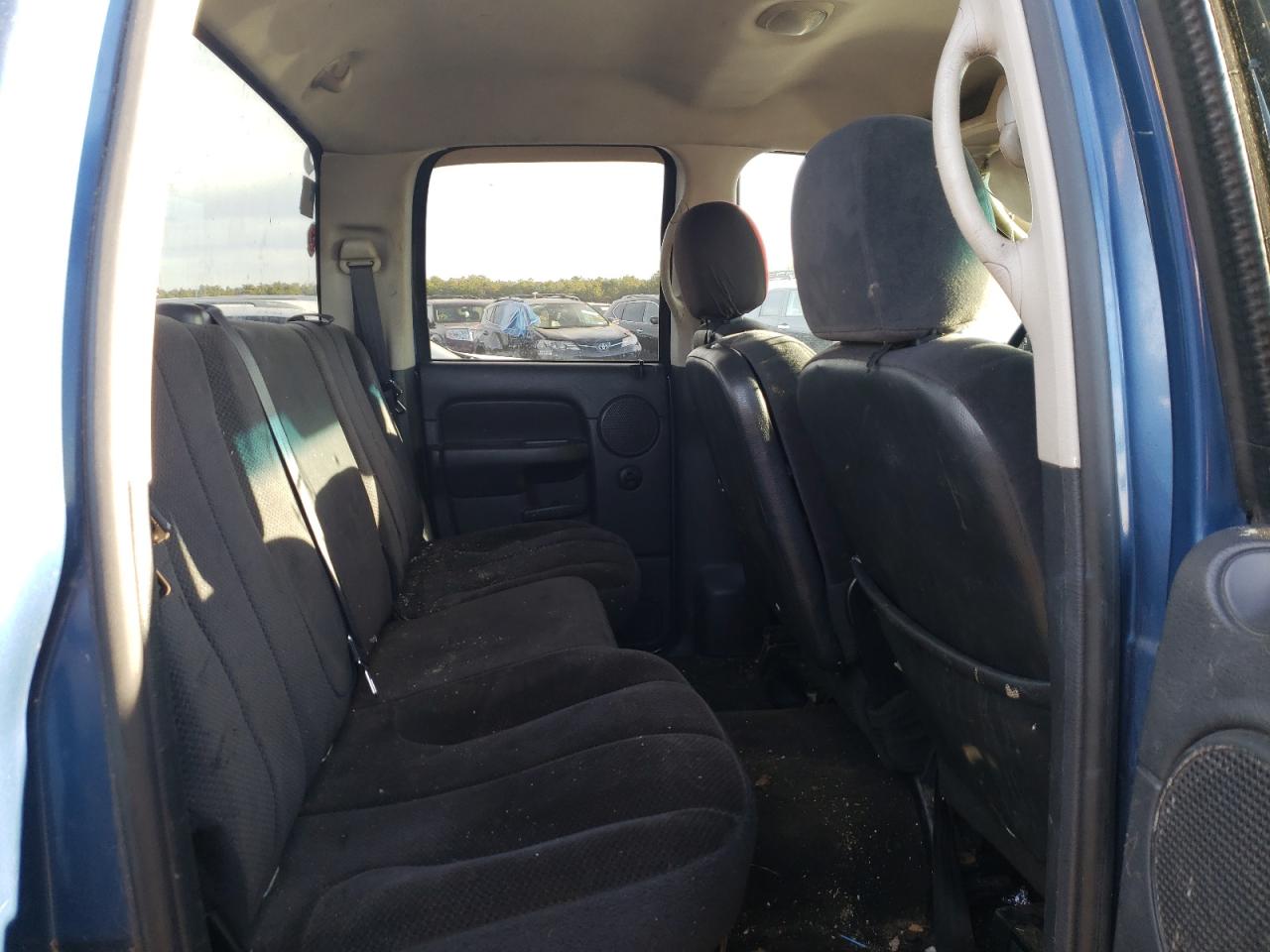 Photo 6 from auction – 2003 RAM 1500 with VIN 1D7HU18D23S365492