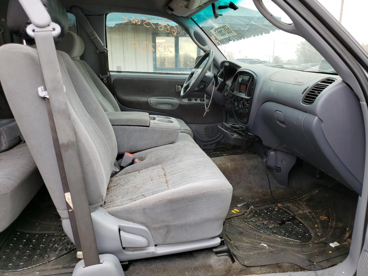 Photo 5 from auction – 2002 TOYOTA TUNDRA ACC with VIN 5TBRT34192S290735