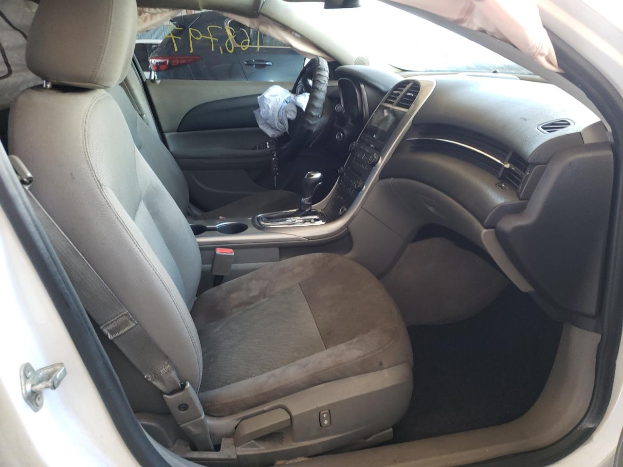 Photo 5 from auction – 2013 CHEVROLET MALIBU LS with VIN 1G11A5SA4DF316551