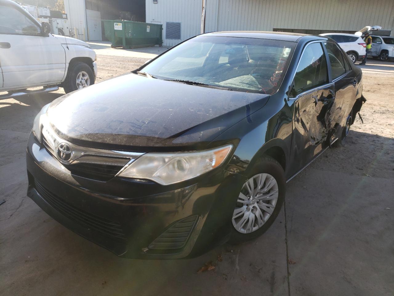 Photo 2 from auction – 2012 TOYOTA CAMRY BASE with VIN 4T1BF1FK6CU028948