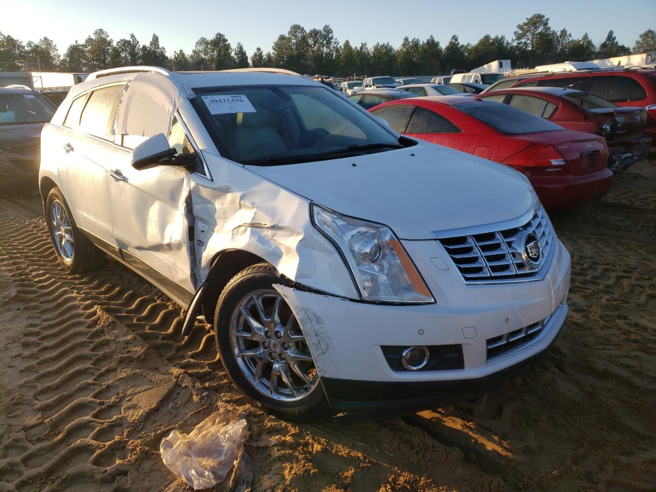 Photo 1 from auction – 2014 CADILLAC SRX PERFOR with VIN 3GYFNCE39ES611610
