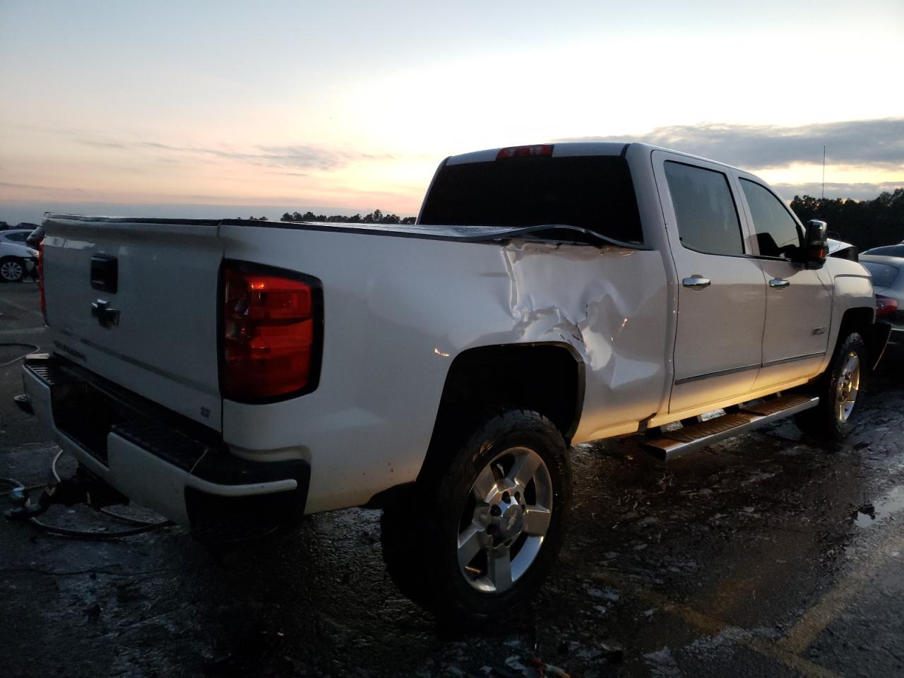 Photo 4 from auction – 2016 CHEVROLET SILVERADO with VIN 1GC1KVEG8GF128690
