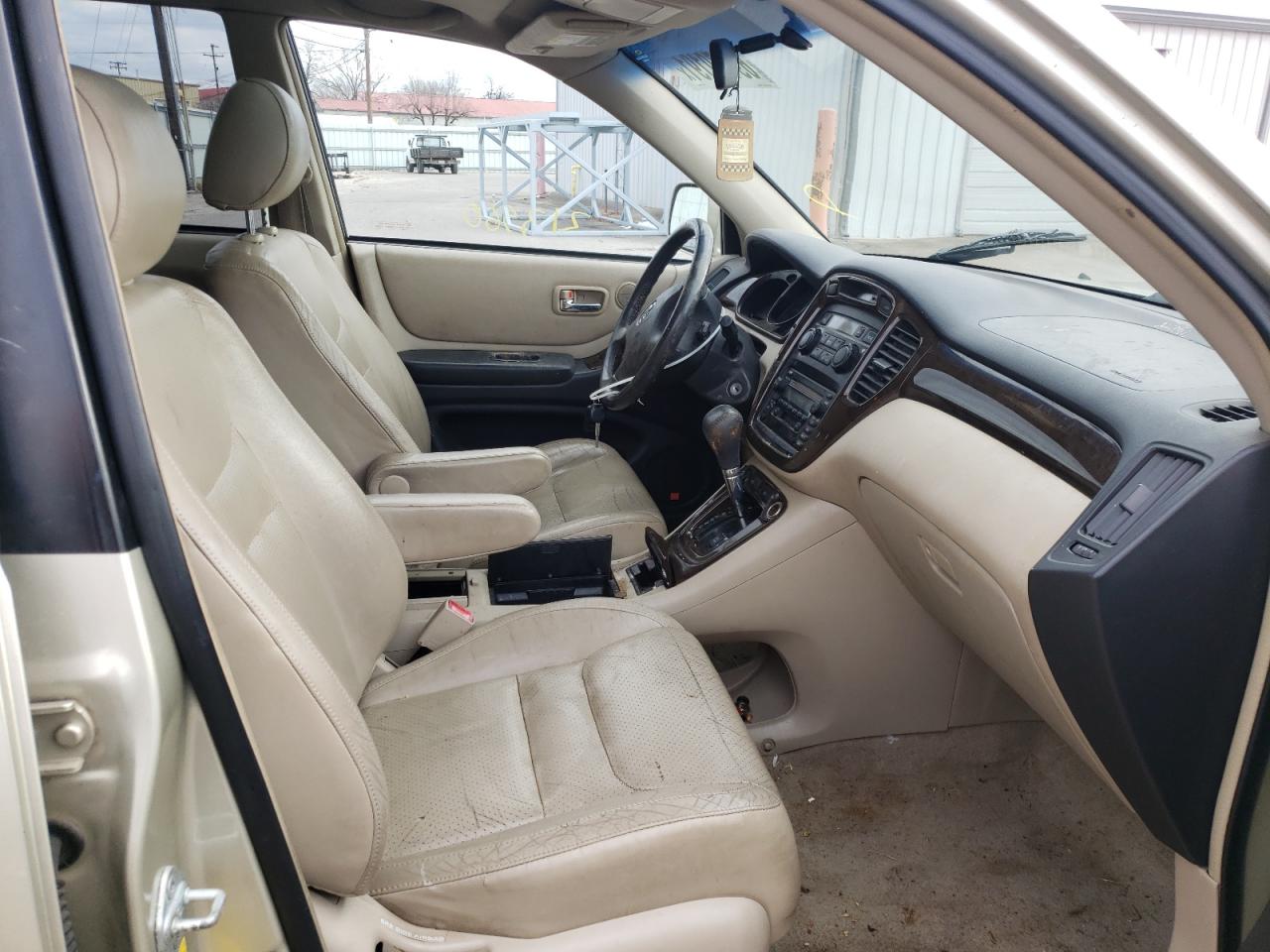 Photo 5 from auction – 2003 TOYOTA HIGHLANDER with VIN JTEHF21A930156154