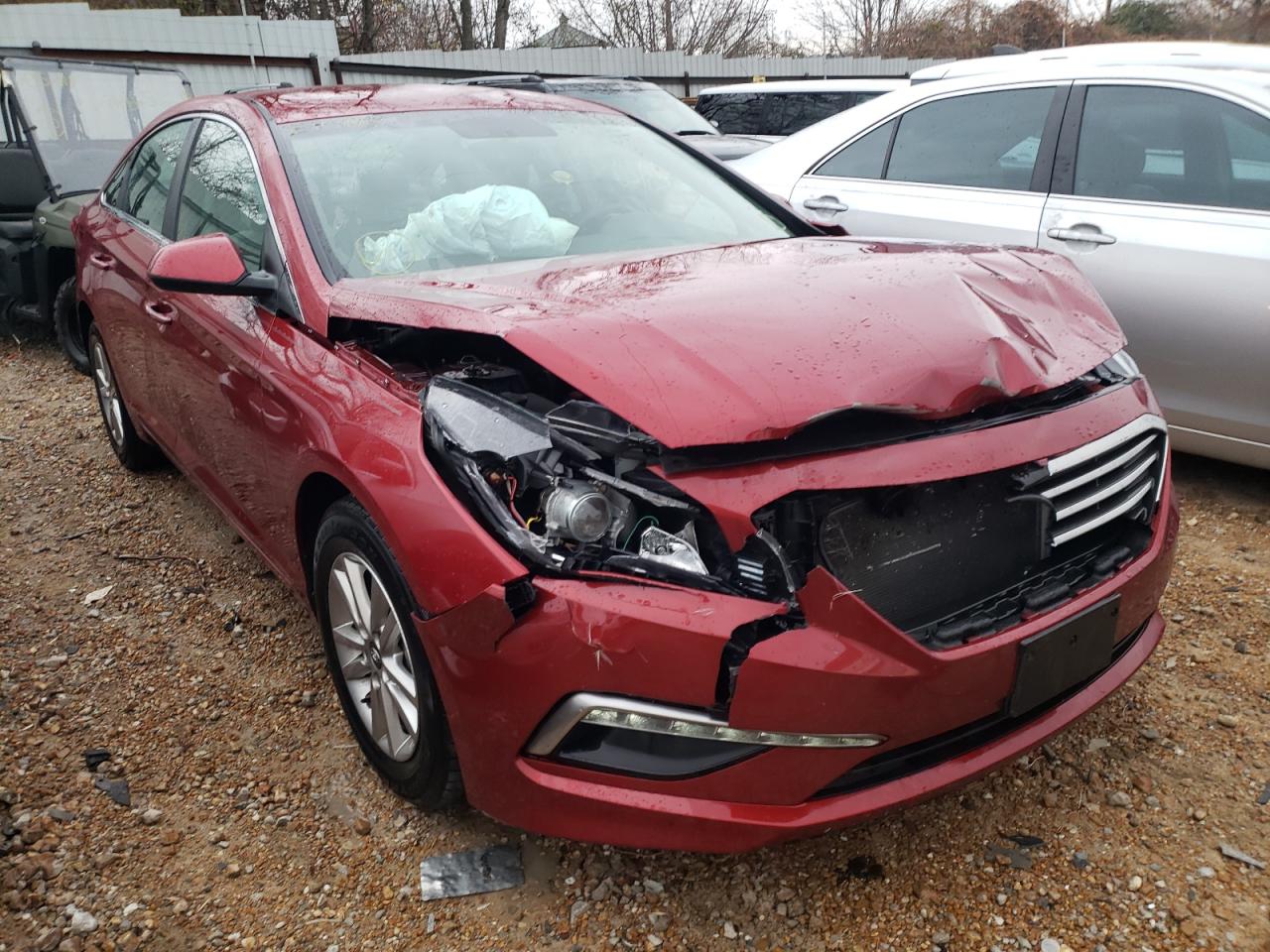 HYUNDAI SONATA SE 2015 with VIN 5NPE24AF4FH015977 - Photo from auction