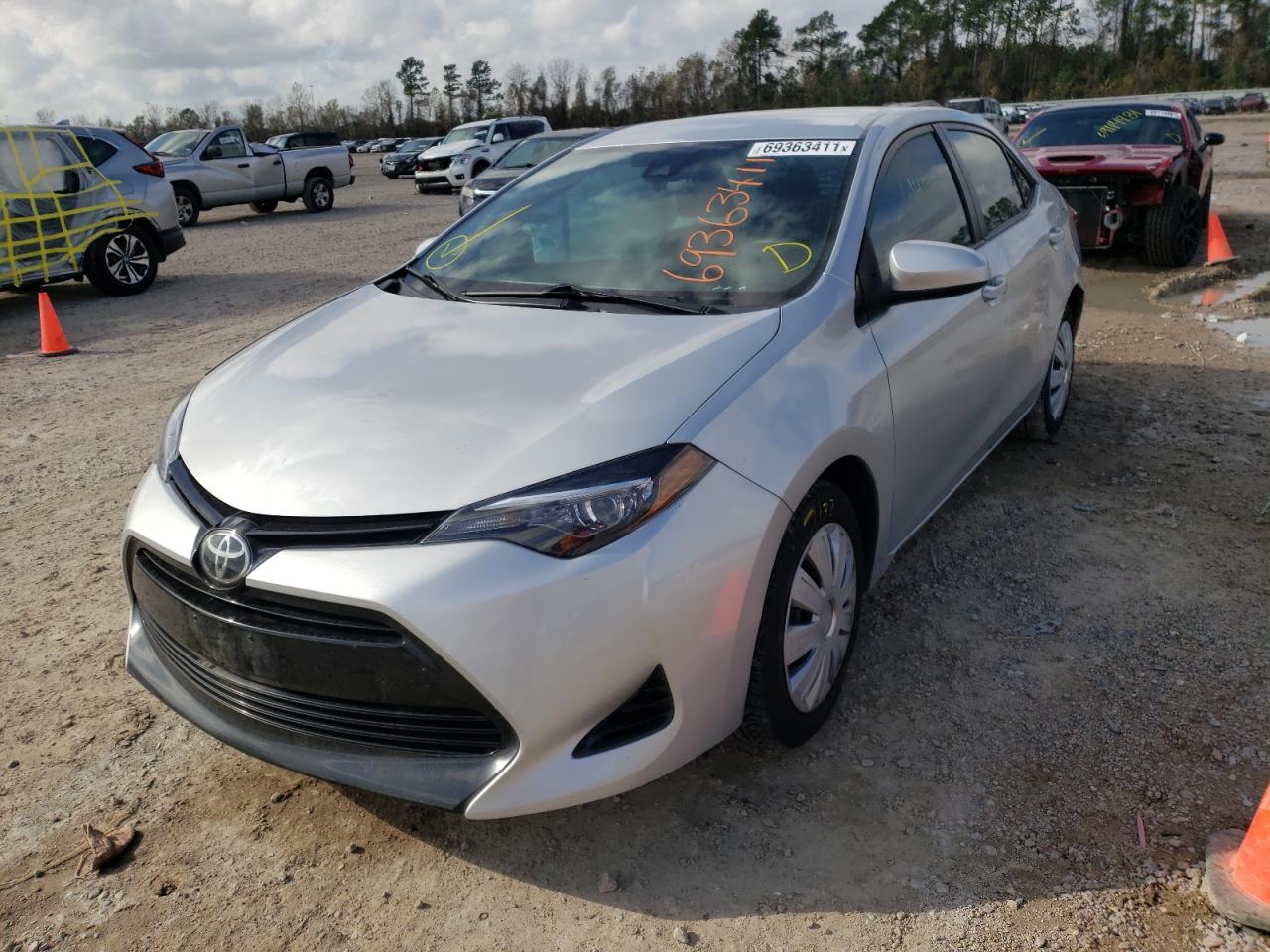 Photo 2 from auction – 2018 TOYOTA COROLLA L with VIN 5YFBURHE8JP752814
