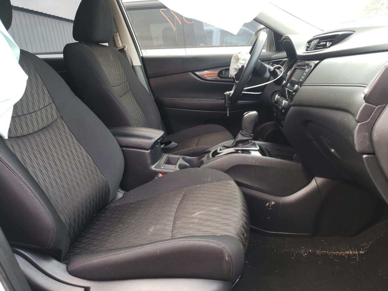 Photo 5 from auction – 2019 NISSAN ROGUE S with VIN 5N1AT2MT0KC790408