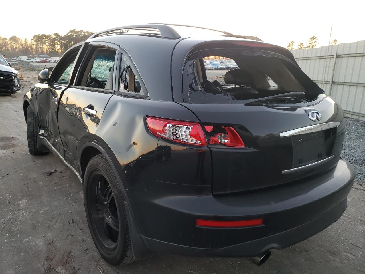 Photo 3 from auction – 2003 INFINITI FX35 with VIN JNRAS08W43X200883