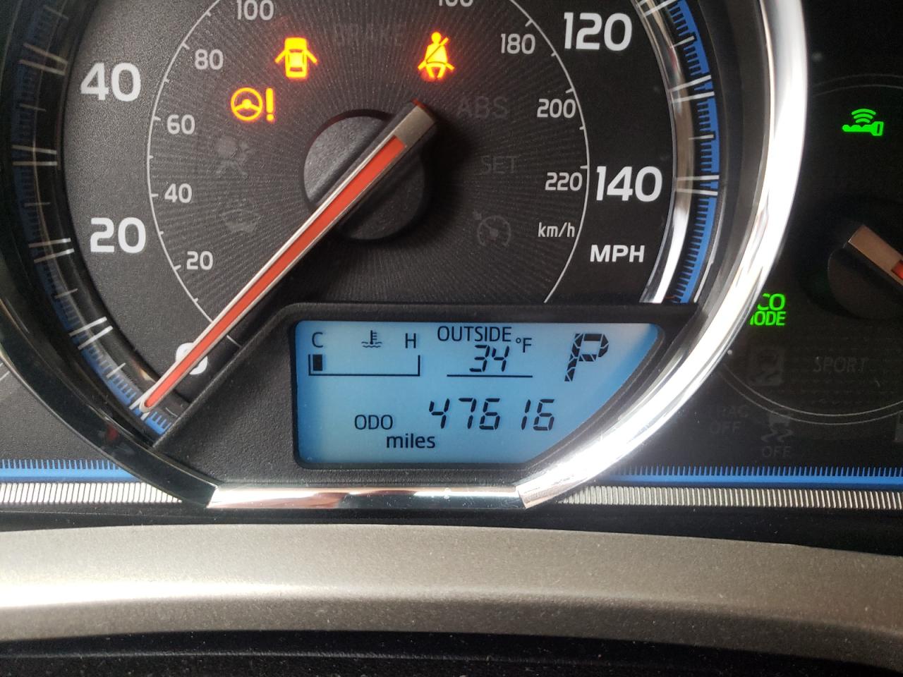 Photo 8 from auction – 2015 TOYOTA RAV4 LIMIT with VIN 2T3DFREV4FW323464