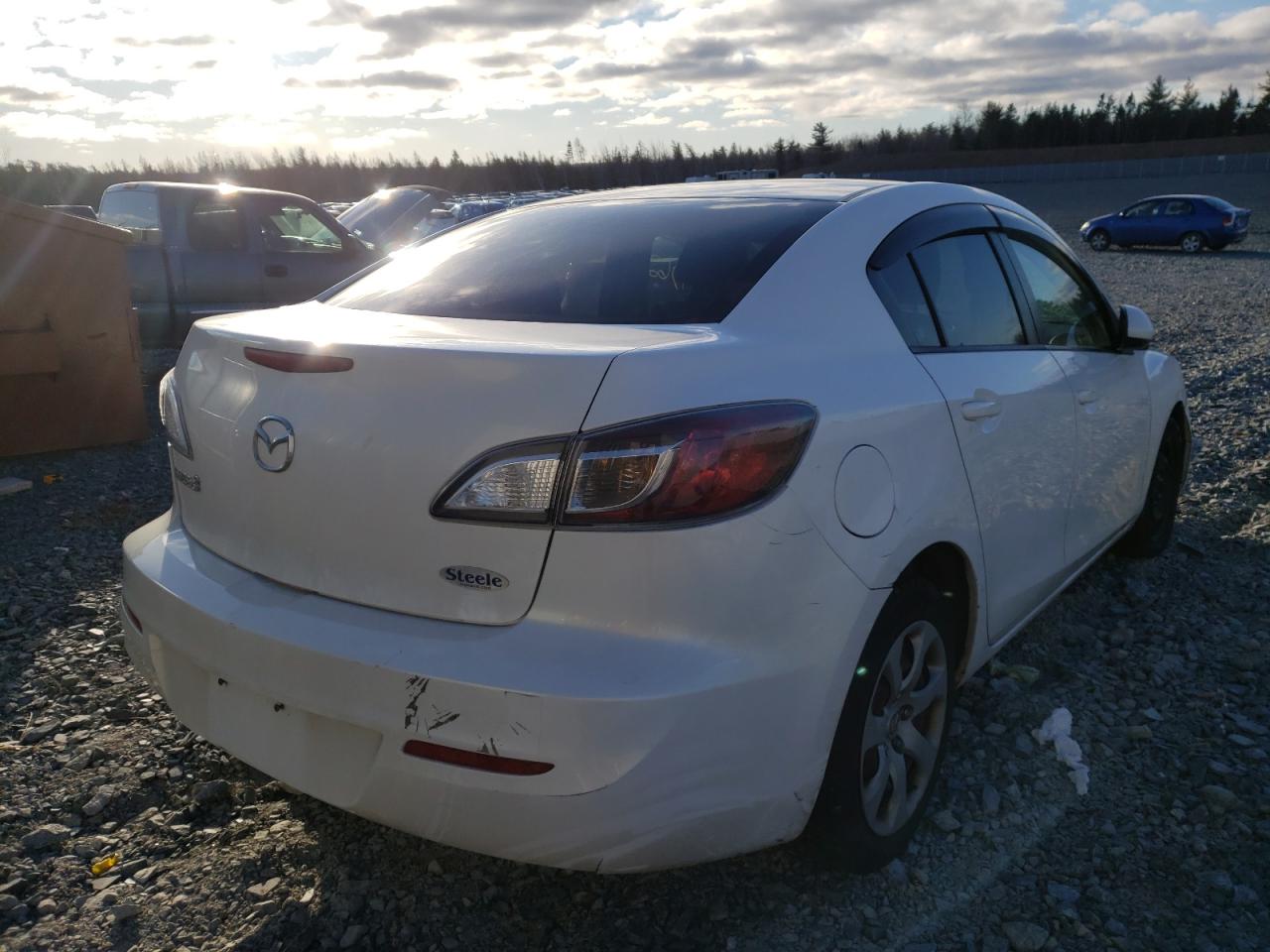 Photo 4 from auction – 2013 MAZDA 3 I with VIN JM1BL1UF3D1786364
