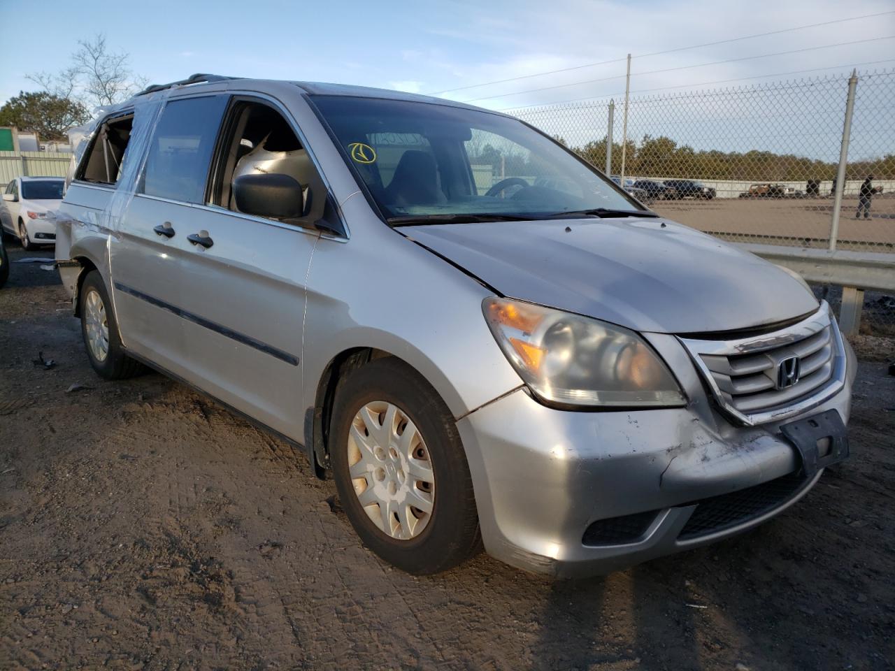 HONDA ODYSSEY LX 2008 with VIN 5FNRL38208B019182 - Photo from auction