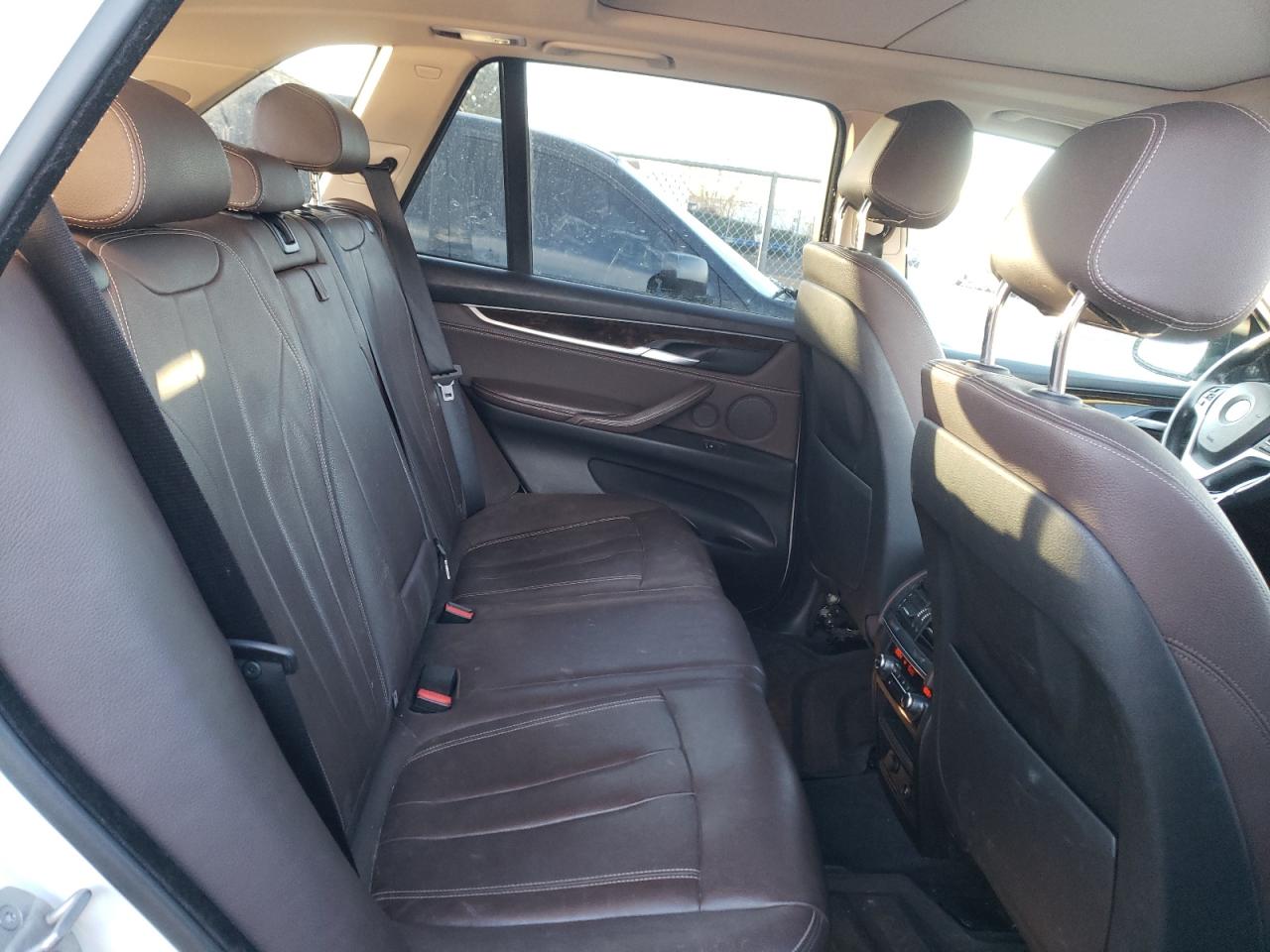 Photo 6 from auction – 2015 BMW X5 XDRIVE3 with VIN 5UXKR0C50F0P01117