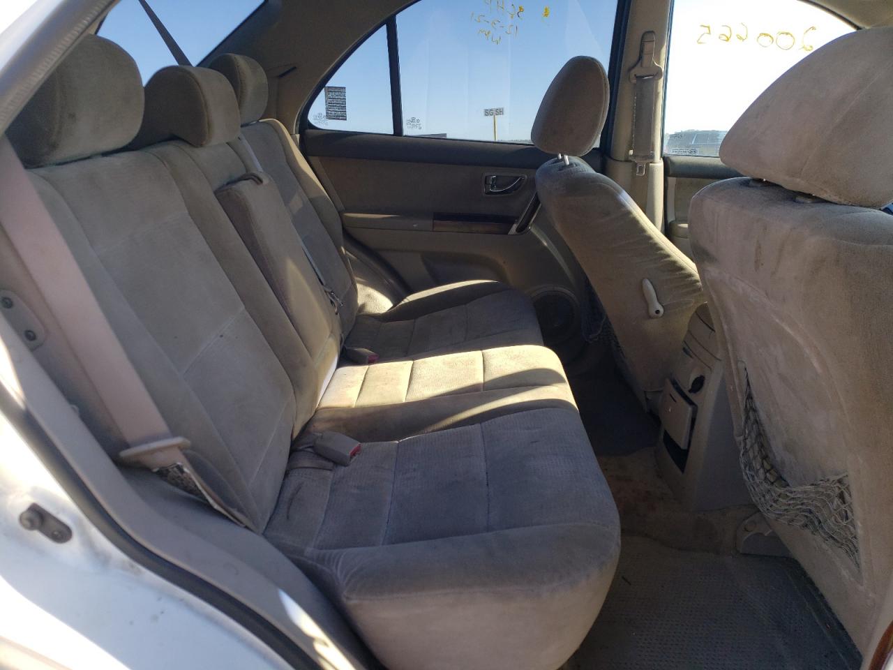 Photo 6 from auction – 2006 KIA SORENTO EX with VIN KNDJD733365593467