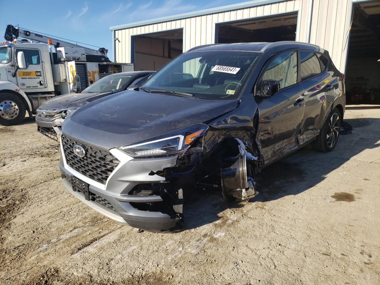 Photo 2 from auction – 2019 HYUNDAI TUCSON LIM with VIN KM8J3CAL3KU032244