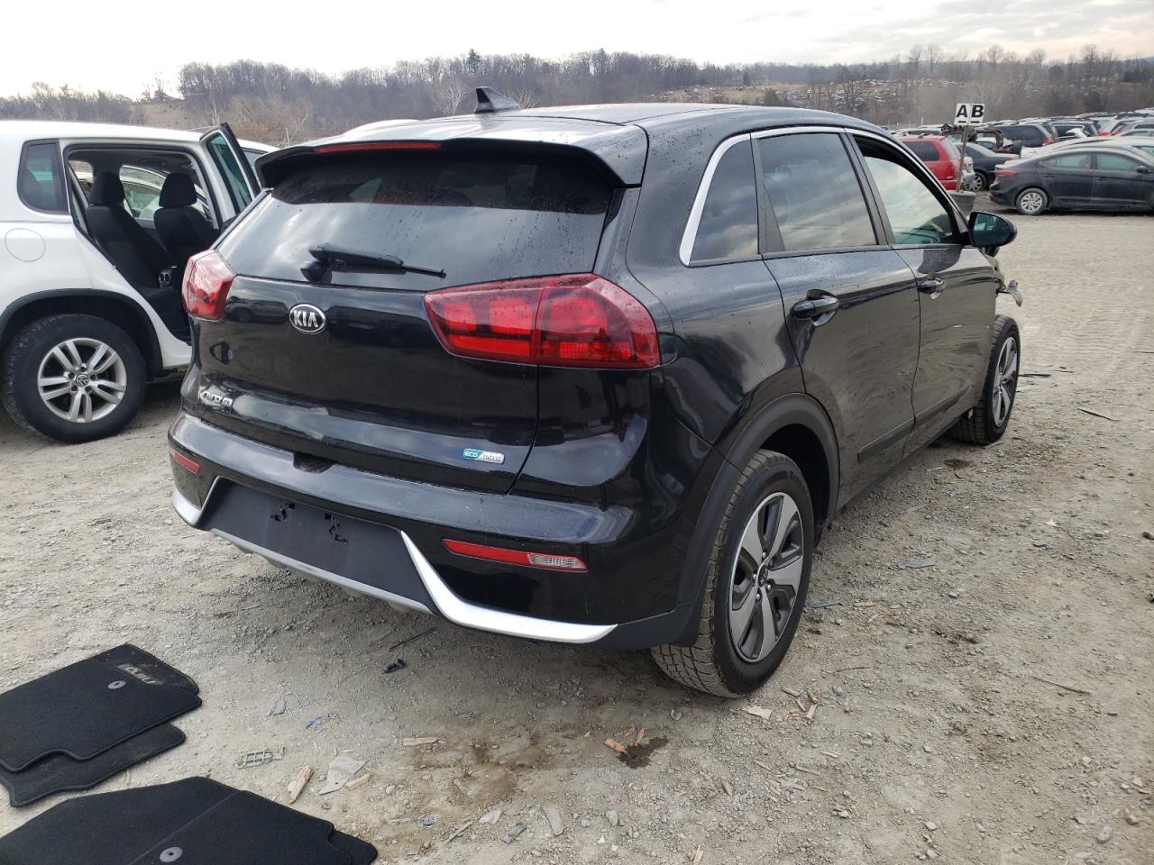 Photo 4 from auction – 2017 KIA NIRO FE with VIN KNDCB3LC0H5048949