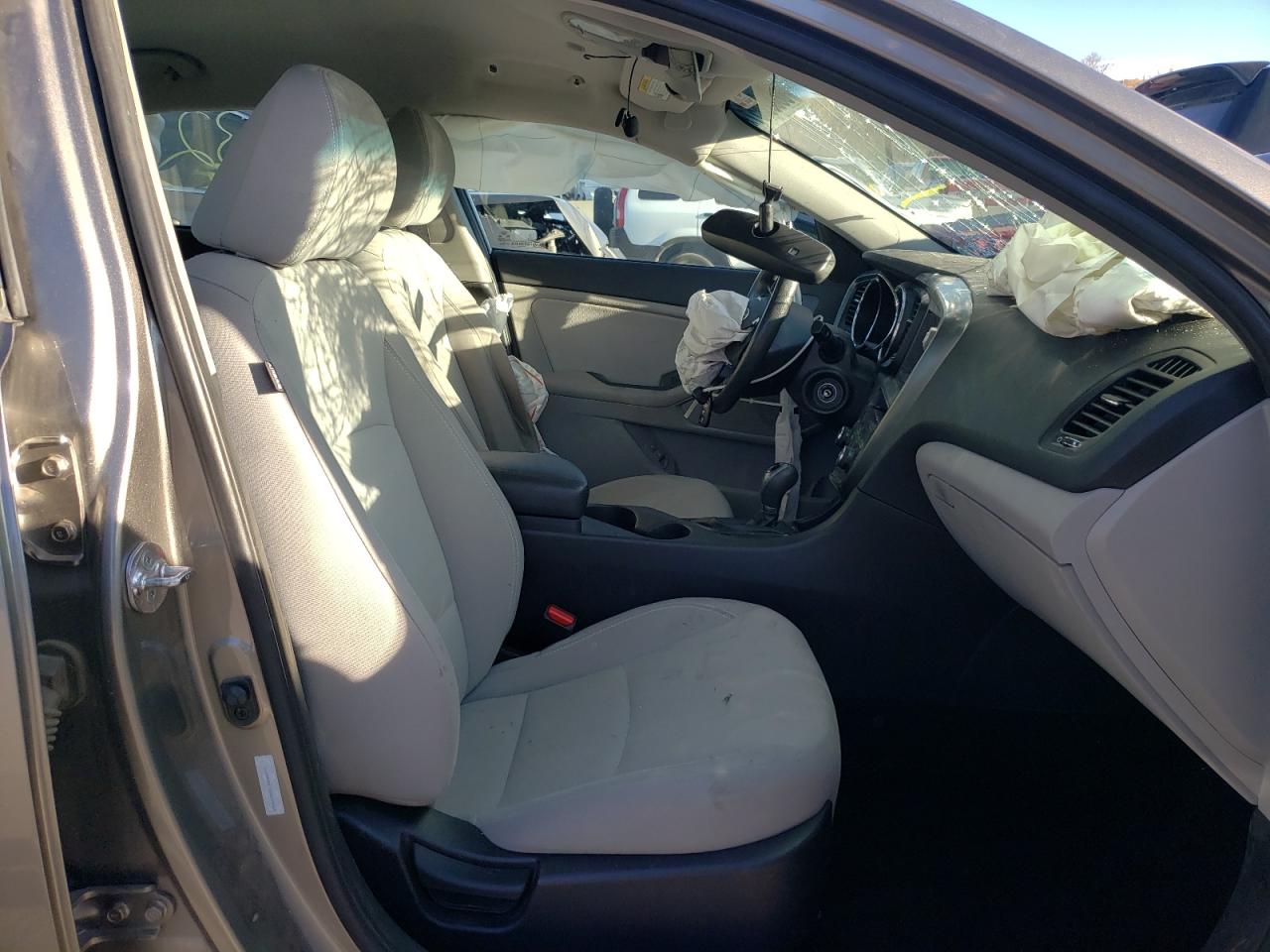 Photo 5 from auction – 2013 KIA OPTIMA LX with VIN 5XXGM4A78DG244828