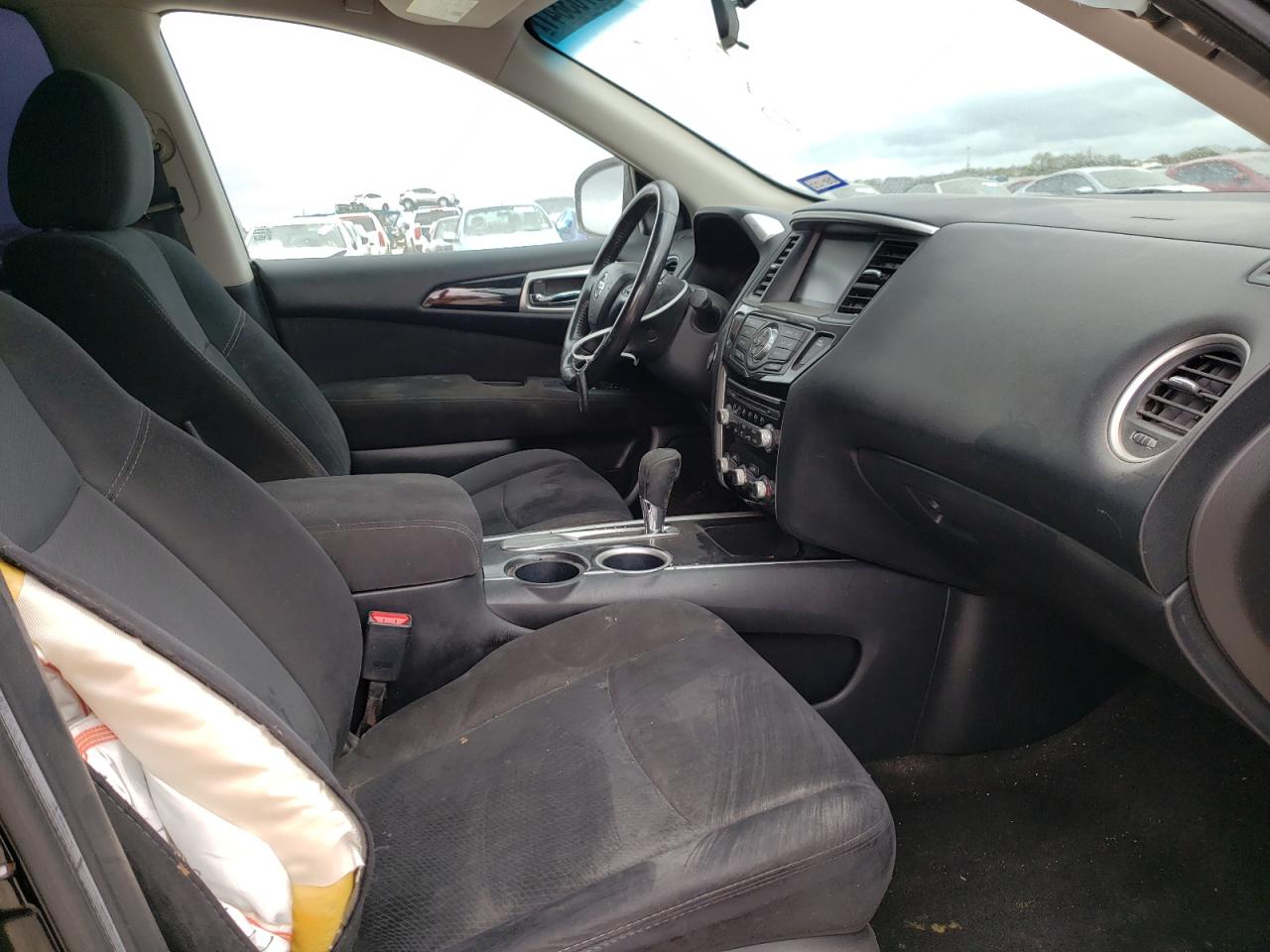 Photo 5 from auction – 2014 NISSAN PATHFINDER with VIN 5N1AR2MN9EC612517