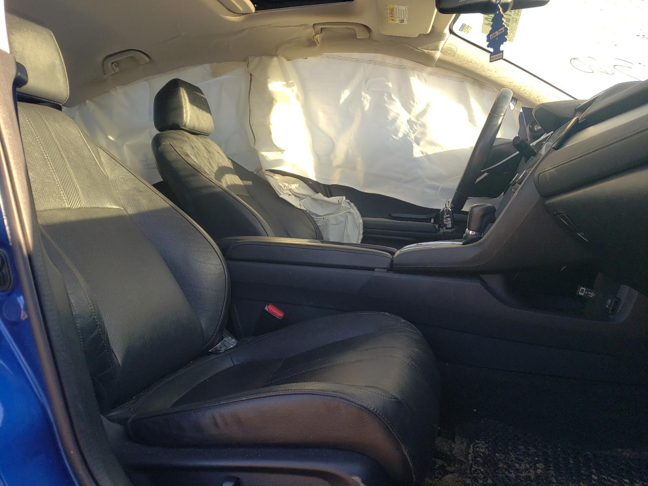 Photo 5 from auction – 2016 HONDA CIVIC TOUR with VIN 19XFC1F97GE025525