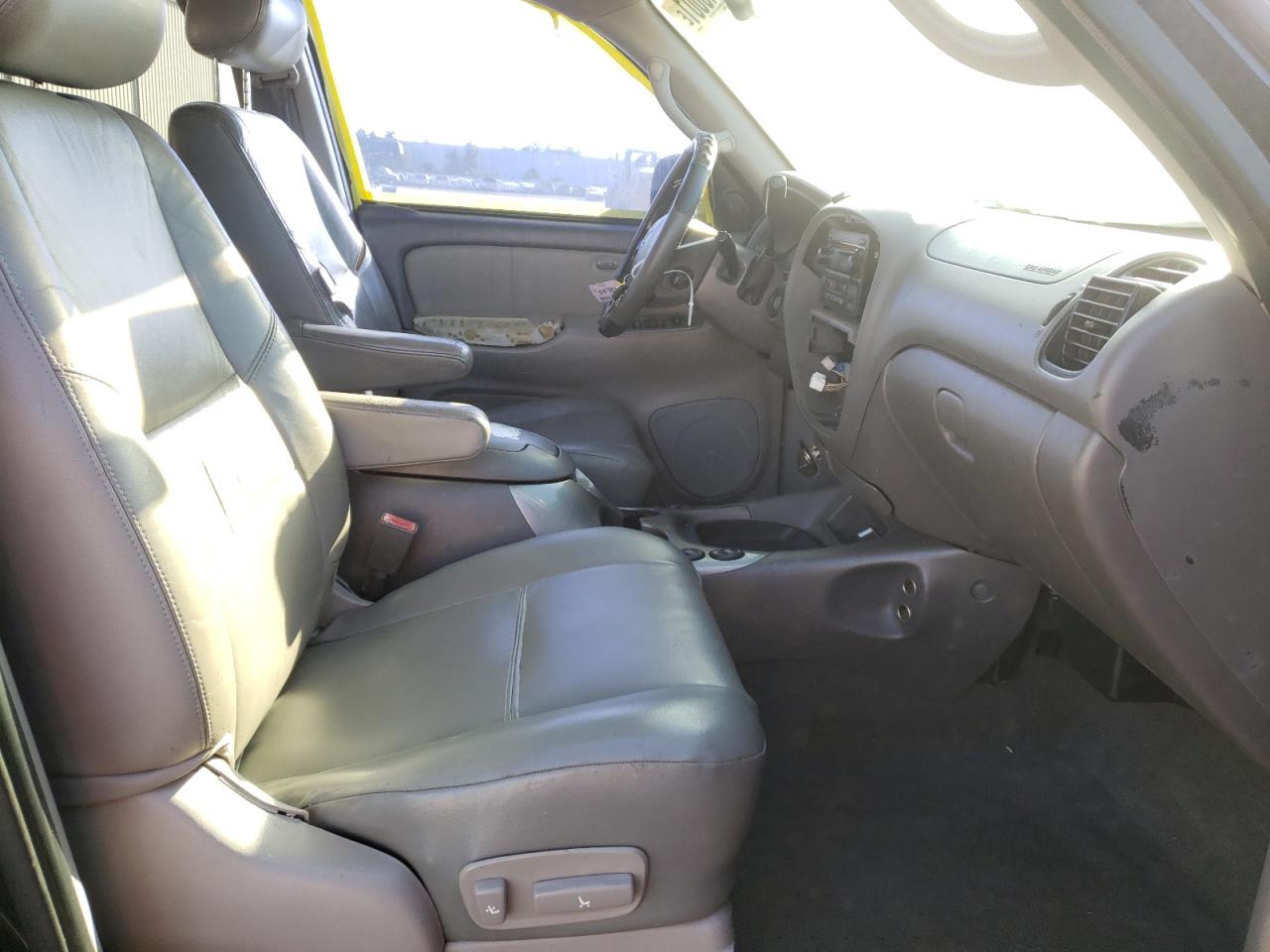 Photo 5 from auction – 2003 TOYOTA SEQUOIA LI with VIN 5TDZT38A43S194448
