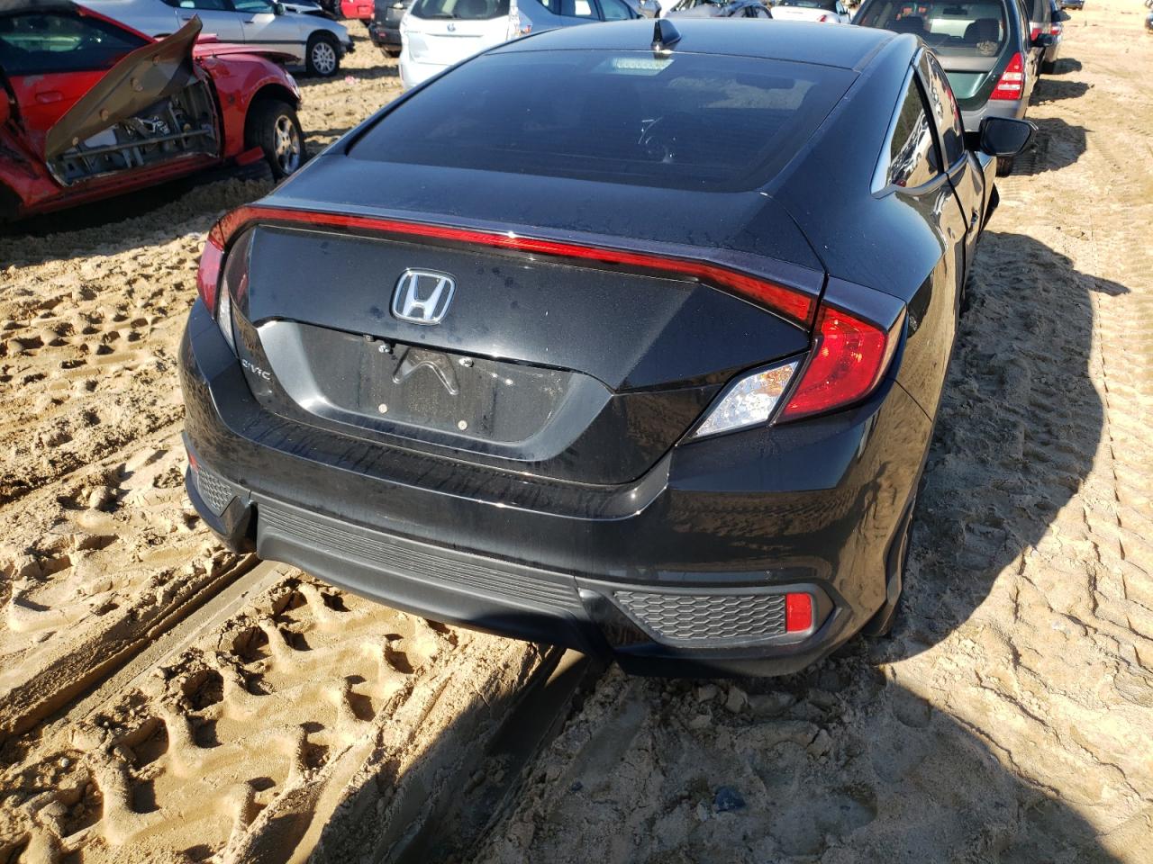 Photo 4 from auction – 2017 HONDA CIVIC with VIN 2HGFC3B72HH362059