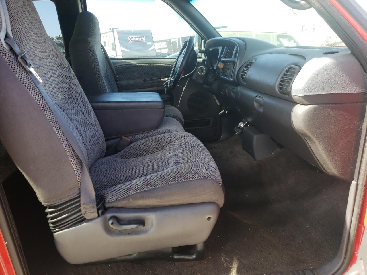 Photo 5 from auction – 2000 DODGE RAM 1500 with VIN 1B7HC13YXYJ100209