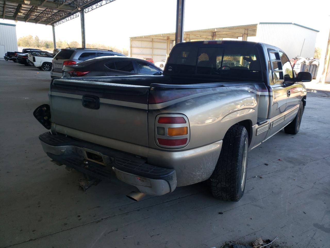 Photo 4 from auction – 2001 CHEVROLET SILVERADO with VIN 2GCEC19T411142180