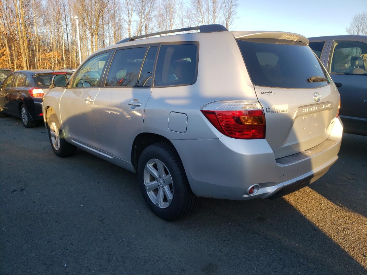 Photo 3 from auction – 2010 TOYOTA HIGHLANDER with VIN 5TDBK3EH6AS025616