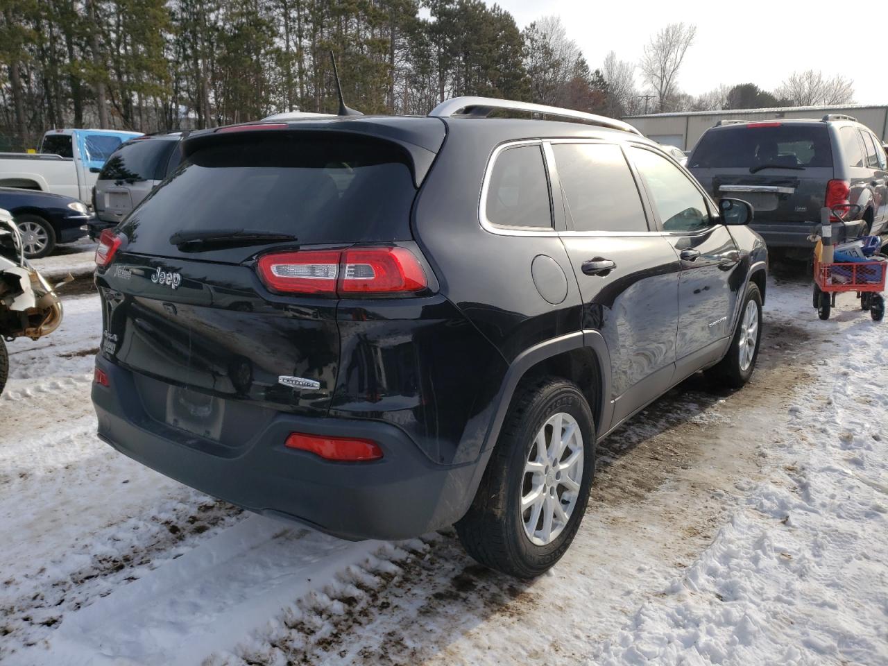 Photo 4 from auction – 2017 JEEP CHEROKEE L with VIN 1C4PJMCB2HW612743