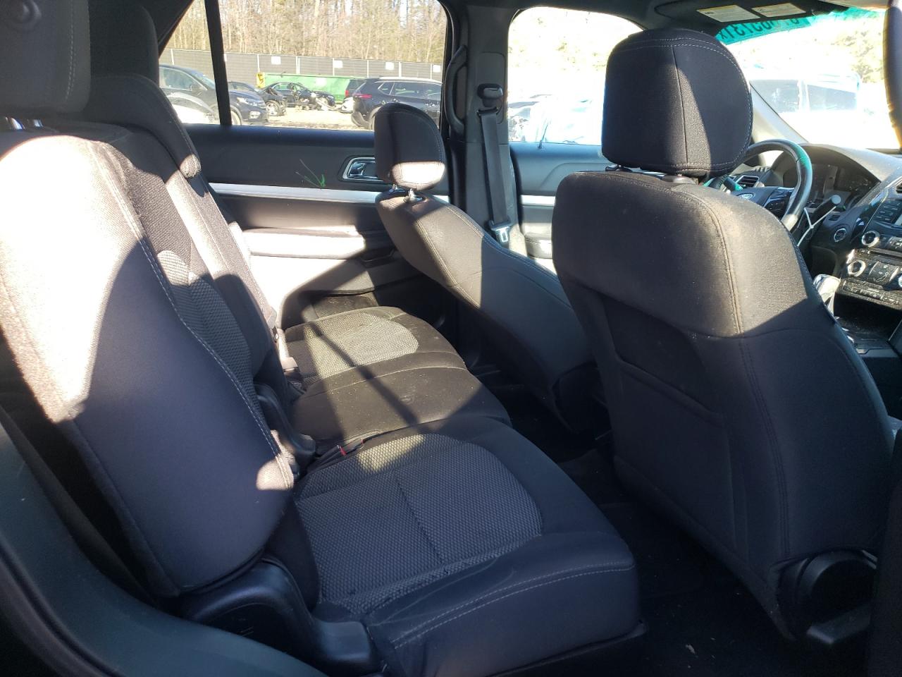 Photo 6 from auction – 2016 FORD EXPLORER X with VIN 1FM5K8D81GGB31742