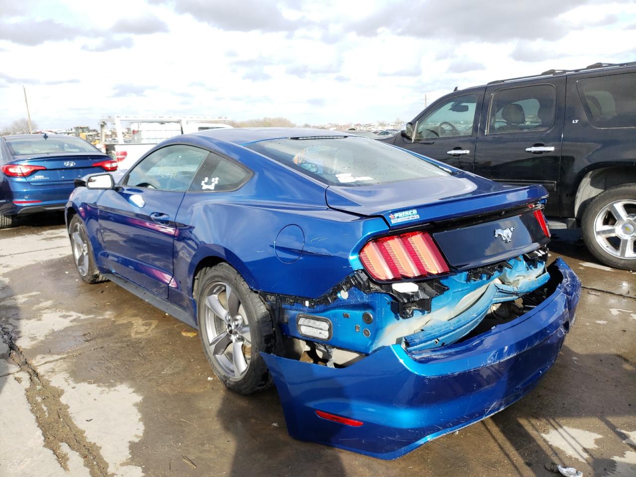 Photo 3 from auction – 2017 FORD MUSTANG with VIN 1FA6P8TH0H5329680