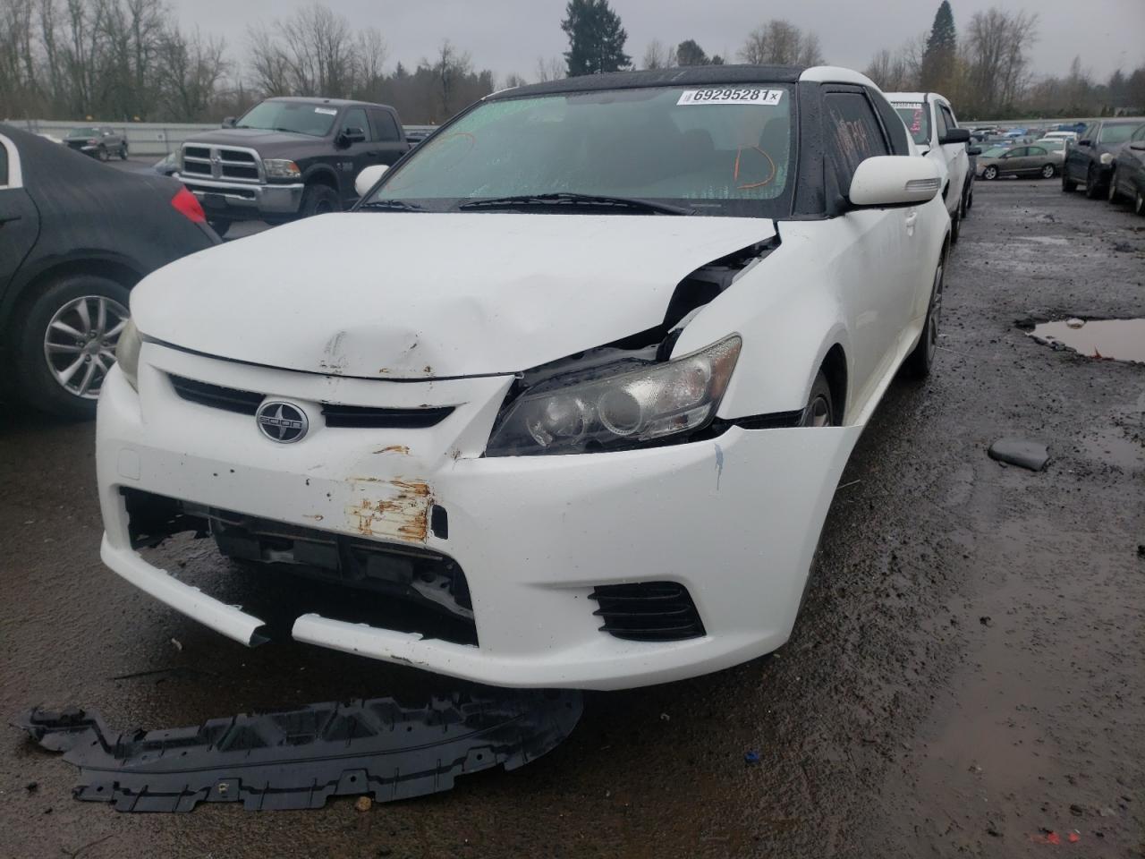 Photo 2 from auction – 2012 TOYOTA SCION TC with VIN JTKJF5C76C3044282