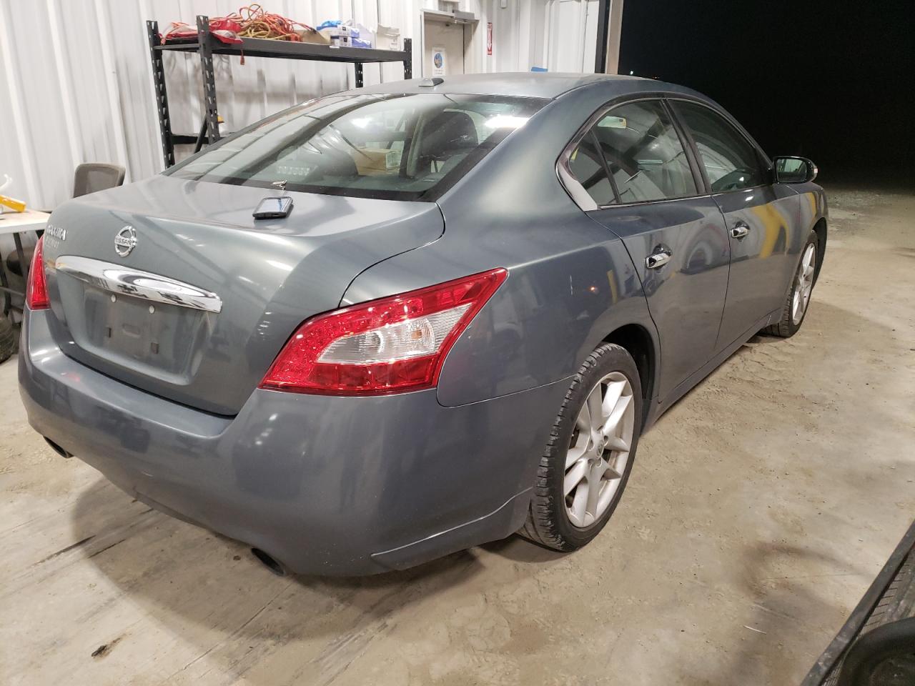 Photo 4 from auction – 2011 NISSAN MAXIMA S with VIN 1N4AA5APXBC826596