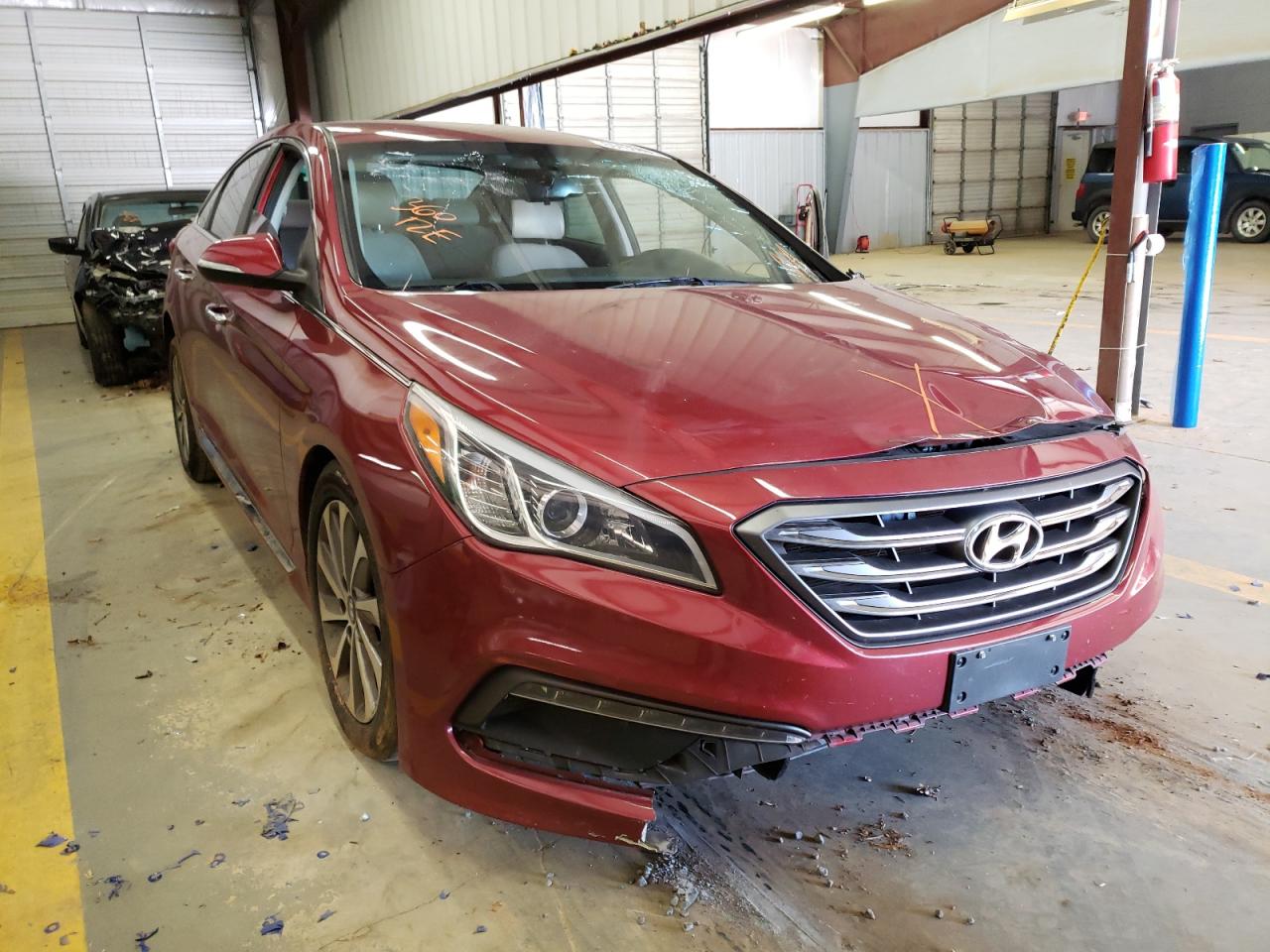 HYUNDAI SONATA SPO 2015 with VIN 5NPE34AF4FH108432 - Photo from auction
